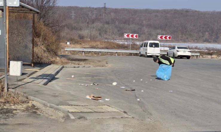 Сегодня во Владивостоке: работы на инженерных сетях, ремонт дорожной инфраструктуры, демонтаж объектов и санитарная уборка Сегодня во Владивостоке: работы на инженерных сетях, ремонт дорожной инфраструктуры, демонтаж объектов и санитарная уборка