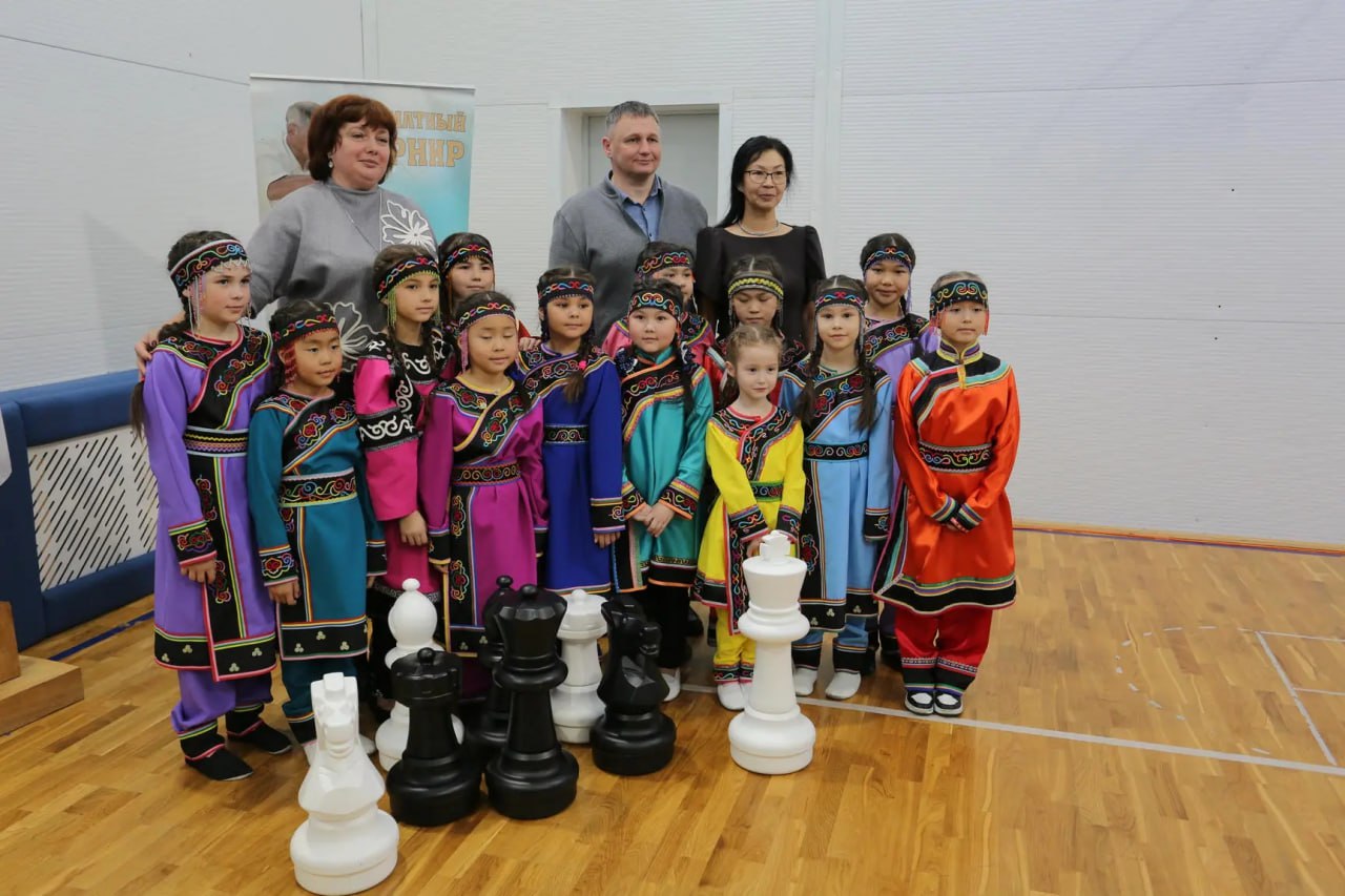 Традиционный день охотника «Ва:кчай ни» отметили в селе Красный Яр Традиционный день охотника «Ва:кчай ни» отметили в селе Красный Яр