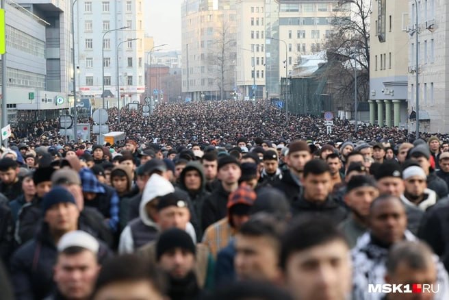 Юрий Баранчик: В Москве в пятницу, 20 марта, отметили один из главных мусульманских праздников — Ураза-байрам Юрий Баранчик: В Москве в пятницу, 20 марта, отметили один из главных мусульманских праздников — Ураза-байрам