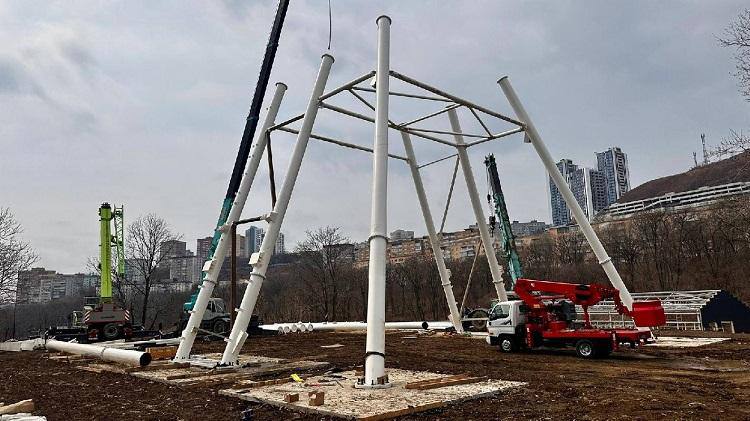 Во Владивостоке продолжается реконструкция парка Минного городка