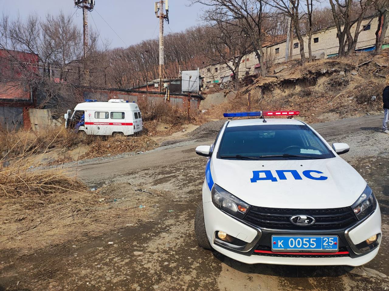 Госавтоинспекция работает на месте ДТП со смертельным исходом во Врангеле Госавтоинспекция работает на месте ДТП со смертельным исходом во Врангеле