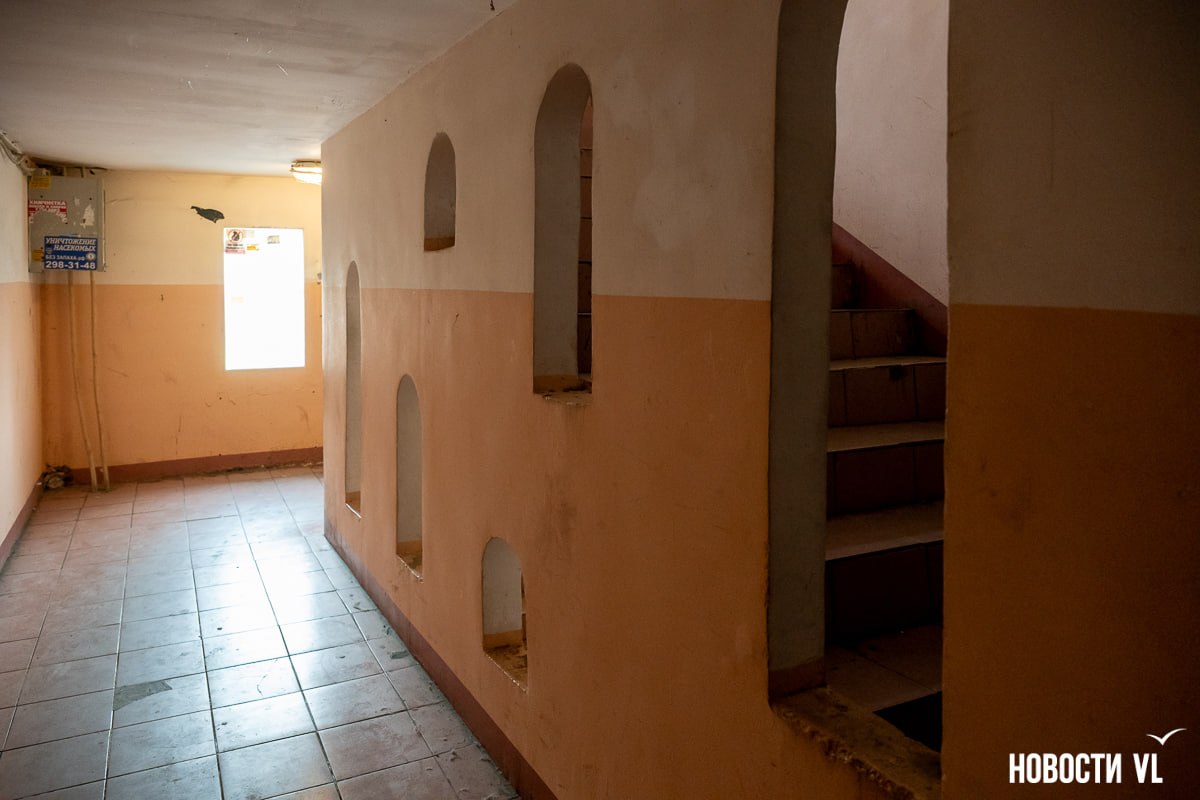 Убийства и покушения, гаражи, мансарда, рейдерские захваты и бесконечные суды: история владивостокских «фавел» на Нижнепортовой Убийства и покушения, гаражи, мансарда, рейдерские захваты и бесконечные суды: история владивостокских «фавел» на Нижнепортовой