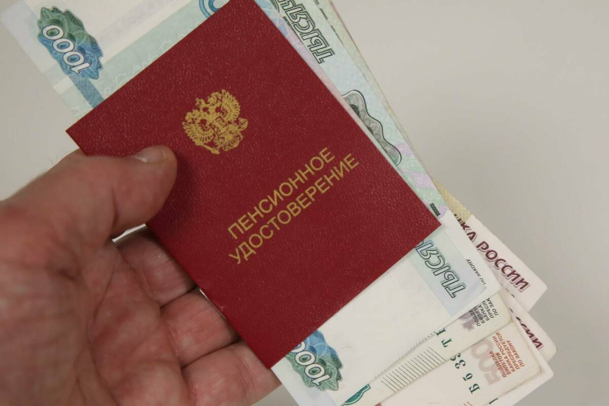 Пенсионеры на работе: как новые реформы помогают заработать больше