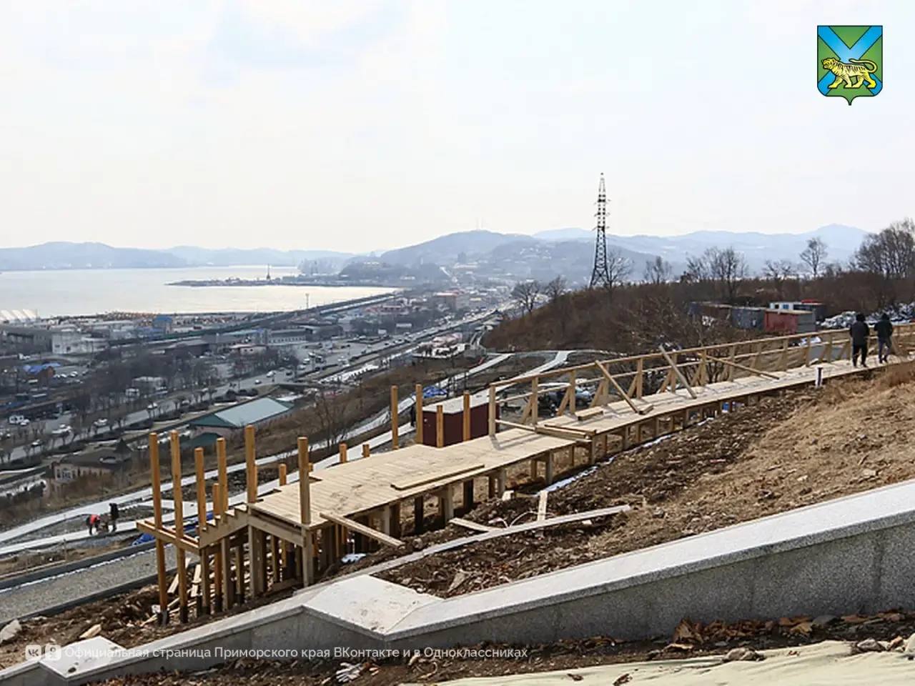 Новый сквер на сопке Лебединая создают в Находке