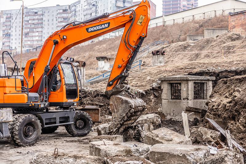 К восстановлению подпорных стен приступили на улицах Новожилова, 35 и Кипарисовой, 6 во Владивостоке К восстановлению подпорных стен приступили на улицах Новожилова, 35 и Кипарисовой, 6 во Владивостоке