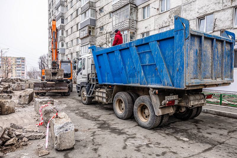 К восстановлению подпорных стен приступили на улицах Новожилова, 35 и Кипарисовой, 6 во Владивостоке К восстановлению подпорных стен приступили на улицах Новожилова, 35 и Кипарисовой, 6 во Владивостоке