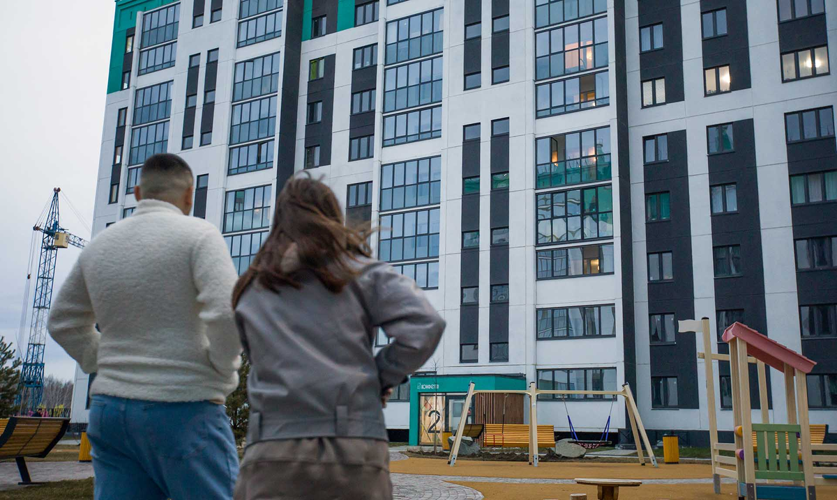 Как защитить свое жилье от бывшего супруга, если он просто прописан?