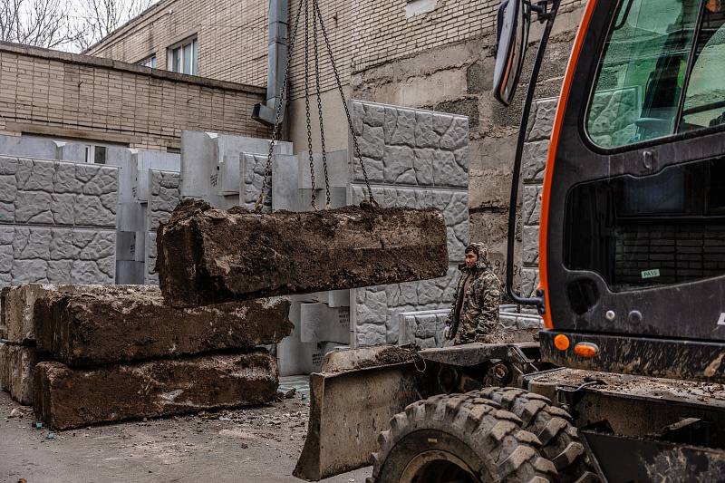 К восстановлению подпорных стен приступили на улицах Новожилова, 35 и Кипарисовой, 6 во Владивостоке К восстановлению подпорных стен приступили на улицах Новожилова, 35 и Кипарисовой, 6 во Владивостоке