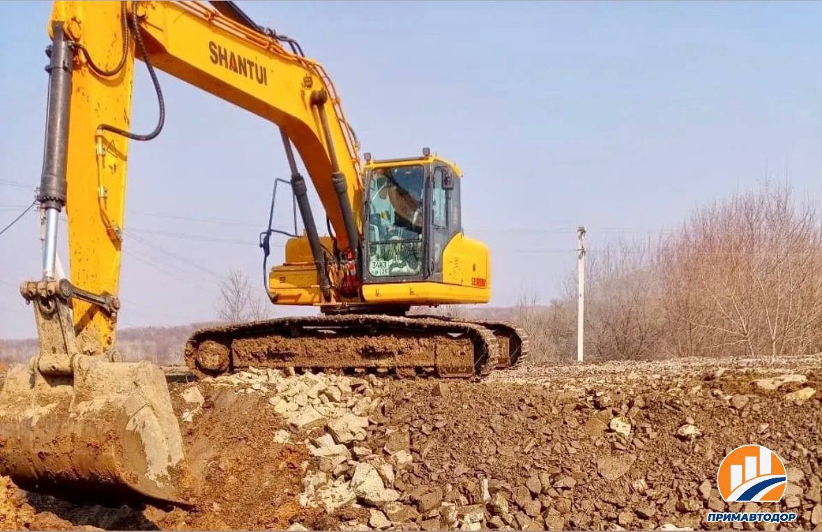 Дорожники Примавтодора приступили к ремонту двух дорог в Спасском округе по нацпроекту