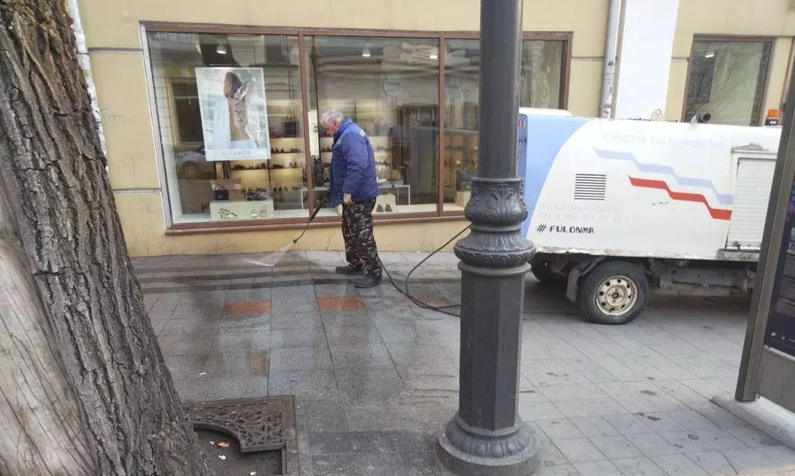 Сегодня во Владивостоке: работы на инженерных сетях и санитарная уборка Сегодня во Владивостоке: работы на инженерных сетях и санитарная уборка