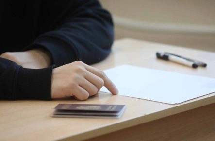 100 тысяч за сто баллов: в Якутии продлили выплату лучшим на ЕГЭ