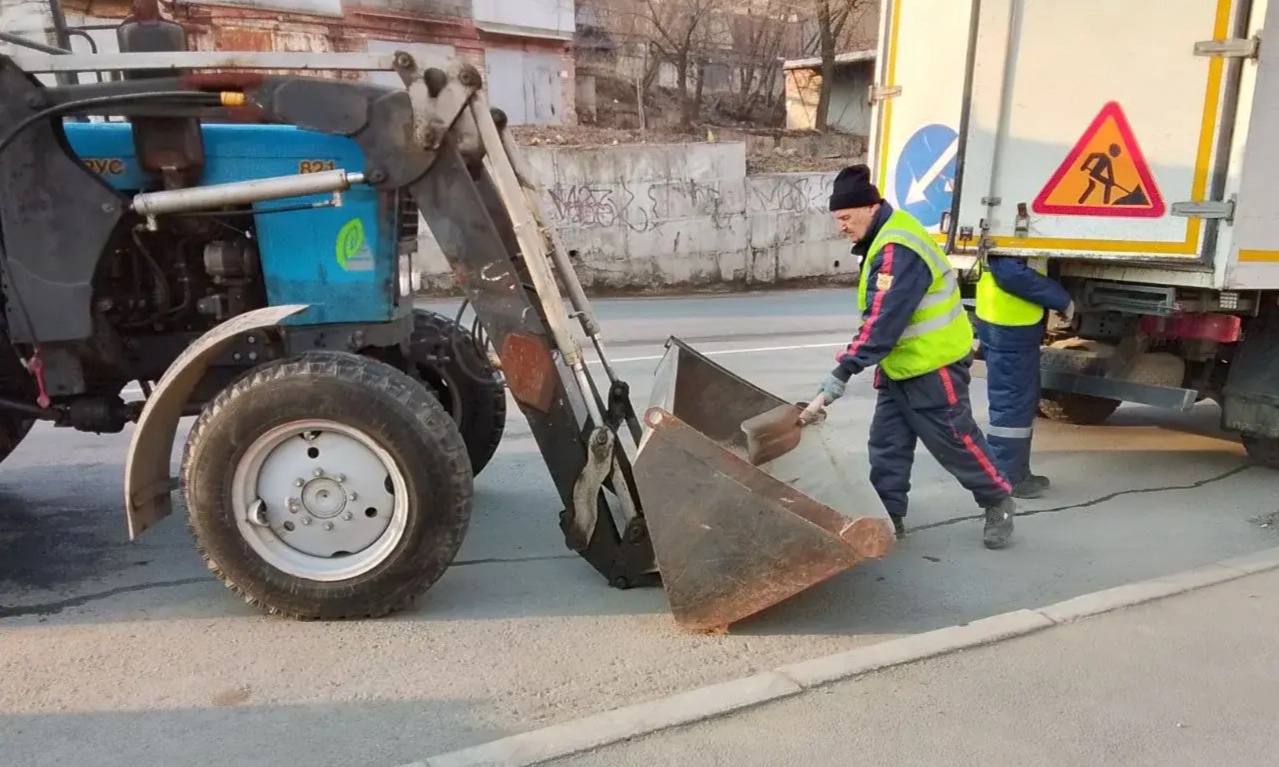 Сегодня во Владивостоке: работы на инженерных сетях и санитарная уборка Сегодня во Владивостоке: работы на инженерных сетях и санитарная уборка