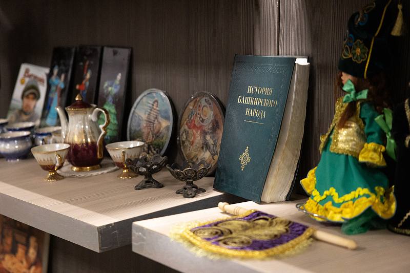 Школьникам Владивостока рассказывают о татаро-башкирской культуре Школьникам Владивостока рассказывают о татаро-башкирской культуре