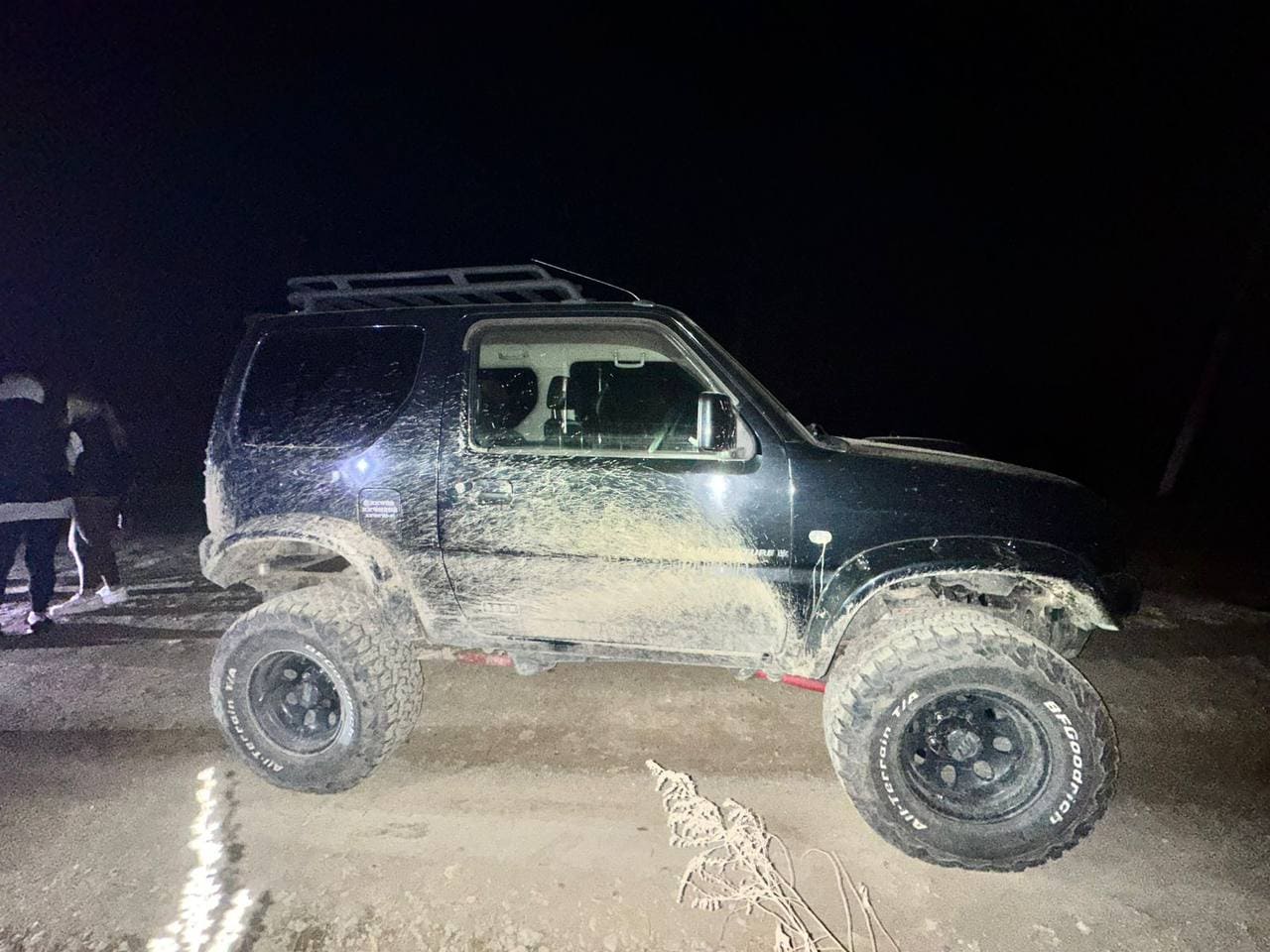 В Уссурийске полицейские задержали водителя без прав, перевозившего пассажира на крыше и совершившего смертельное ДТП В Уссурийске полицейские задержали водителя без прав, перевозившего пассажира на крыше и совершившего смертельное ДТП