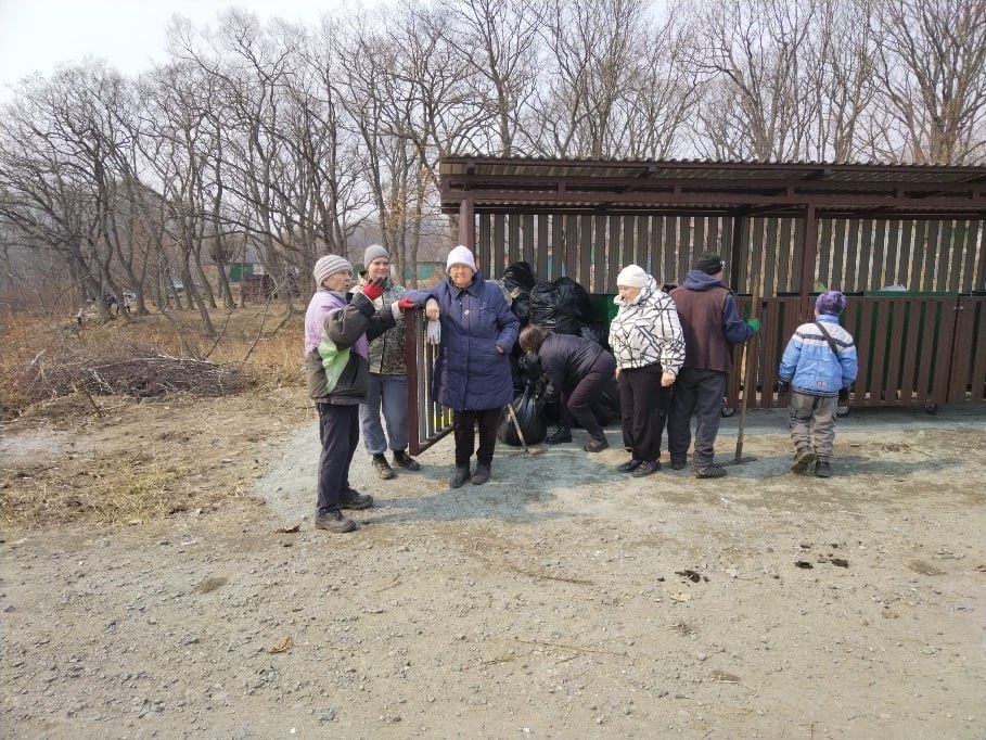 ТОСы Находки провели первые субботники ТОСы Находки провели первые субботники