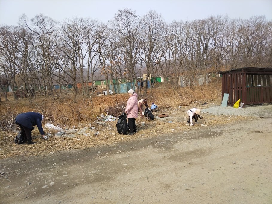 ТОСы Находки провели первые субботники ТОСы Находки провели первые субботники