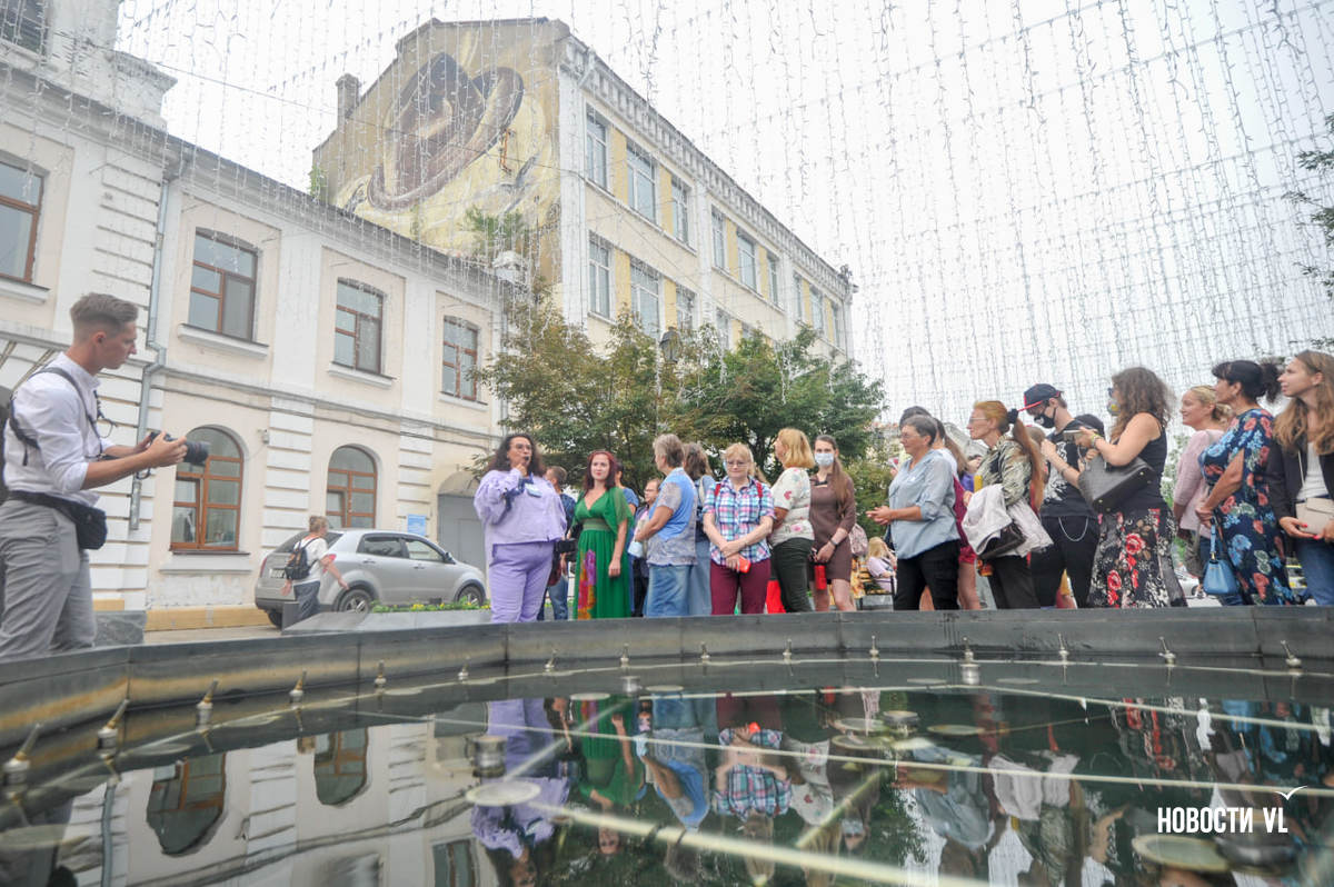 В центре Владивостока снесут и построят заново здание бывшего лицея на углу Алеутской и Фокина В центре Владивостока снесут и построят заново здание бывшего лицея на углу Алеутской и Фокина