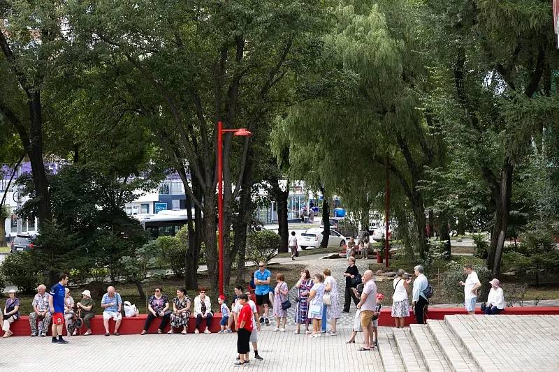 Сквер имени Кутузова в районе Русской, 46 стал комфортнее для жителей и гостей Владивостока Сквер имени Кутузова в районе Русской, 46 стал комфортнее для жителей и гостей Владивостока