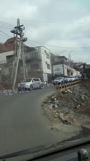 Во Владивостоке второй день собираются большие пробки по пути на Маяк