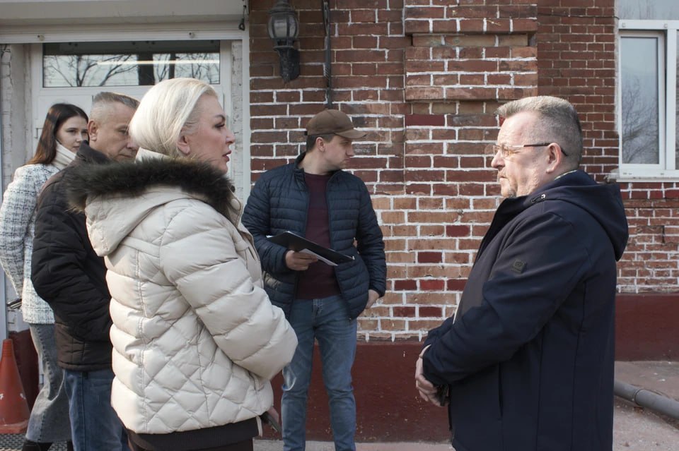 Во Владивостоке общественники оценили ход ремонта в двух детсадах и музыкальной школе