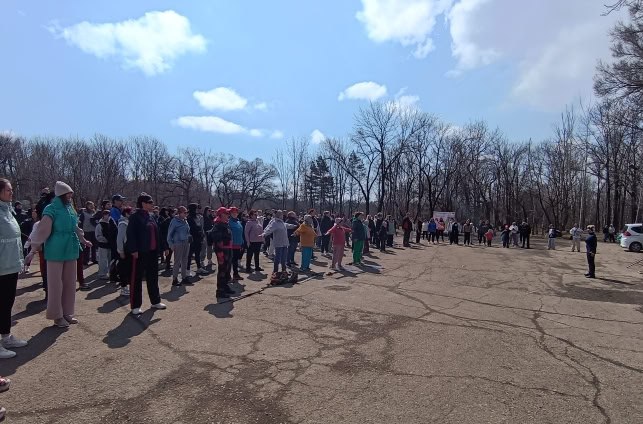 Навстречу здоровью: Уссурийск присоединился к Всероссийской акции «10 000 шагов к жизни» Навстречу здоровью: Уссурийск присоединился к Всероссийской акции «10 000 шагов к жизни»