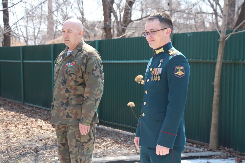 Школьники Уссурийска на каникулах изучили военное дело под руководством силовиков и Общественного совета Школьники Уссурийска на каникулах изучили военное дело под руководством силовиков и Общественного совета