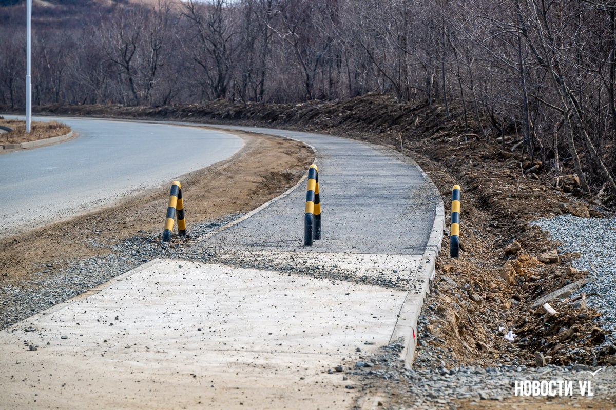 Новый маршрут, старые раскопки, видовая и мост: в каком состоянии велодорожки Русского острова встречают этот сезон Новый маршрут, старые раскопки, видовая и мост: в каком состоянии велодорожки Русского острова встречают этот сезон