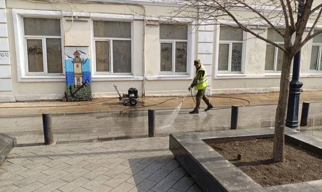 Сегодня во Владивостоке: работы на инженерных сетях, дорожной инфраструктуре, демонтаж объектов и санитарная уборка Сегодня во Владивостоке: работы на инженерных сетях, дорожной инфраструктуре, демонтаж объектов и санитарная уборка