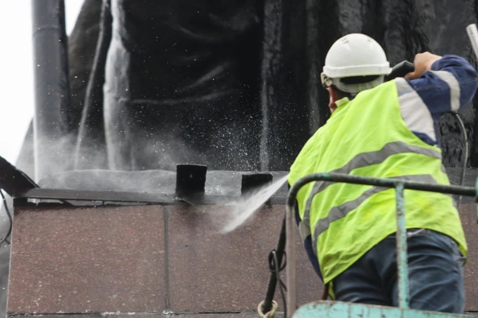 Во Владивостоке приведут в порядок 75 памятников и обелисков в четыре этапа