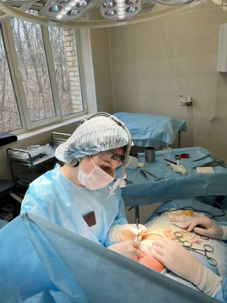 Врачи Краевого онкологического диспансера провели сложнейшую операцию, столкнувшись с редкой патологией