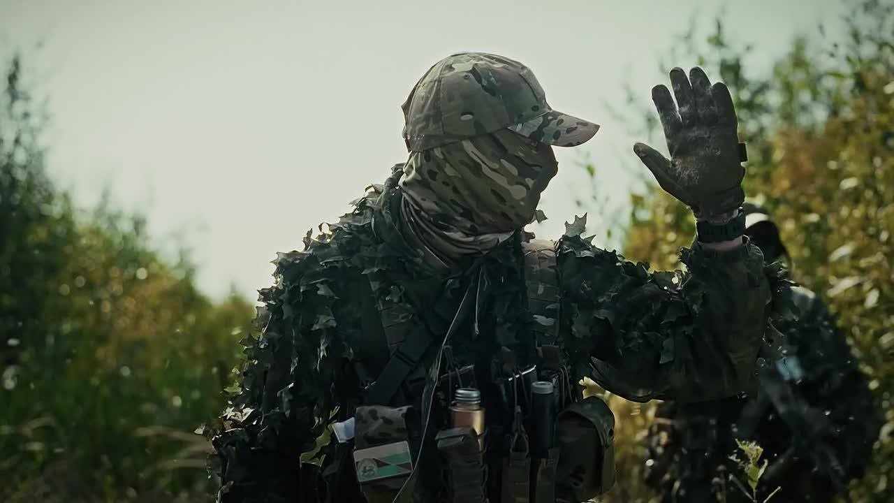 Приморцев приглашают присоединиться к защитникам Родины