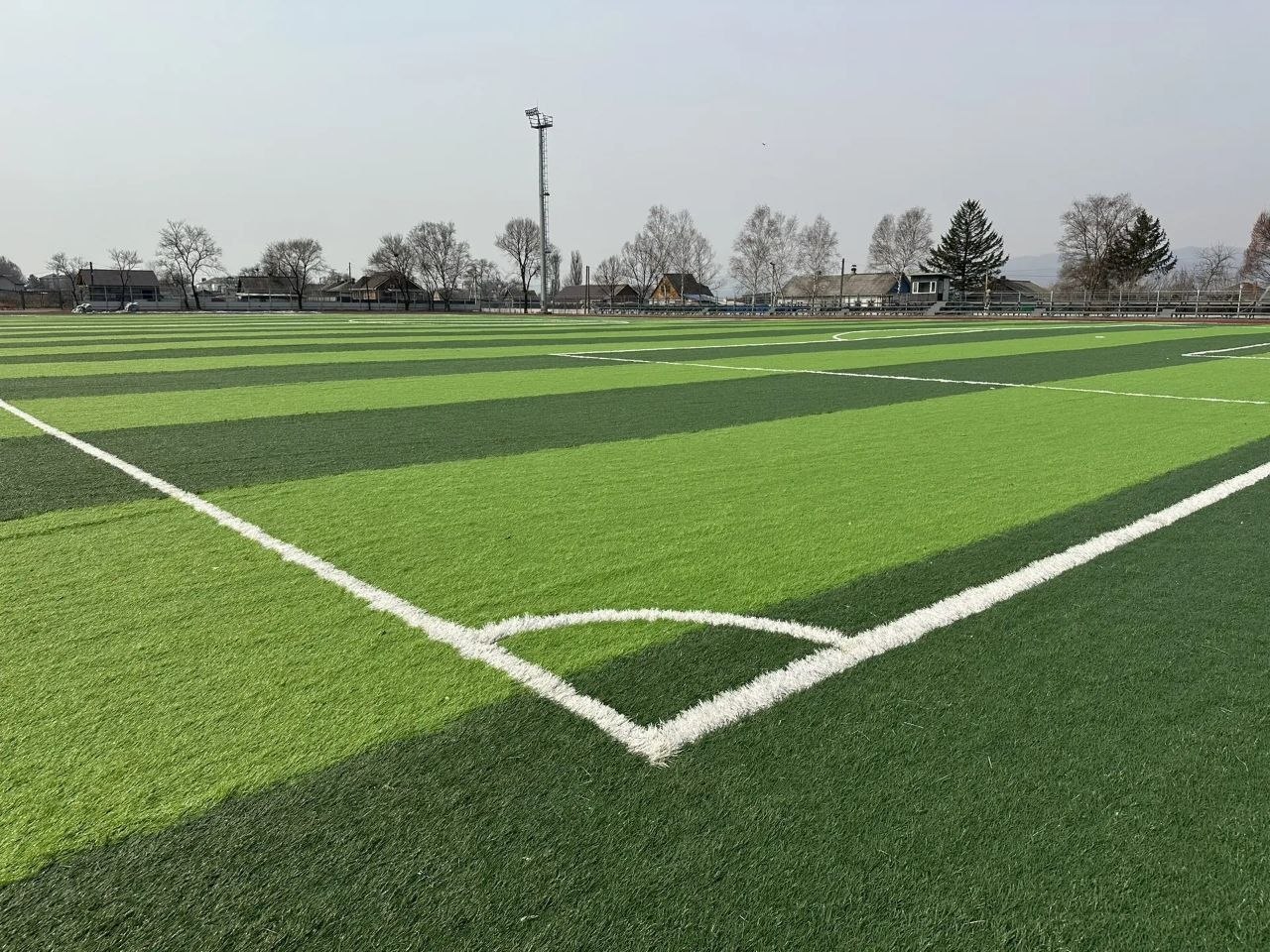 Современный стадион скоро откроется во Владимиро-Александровском