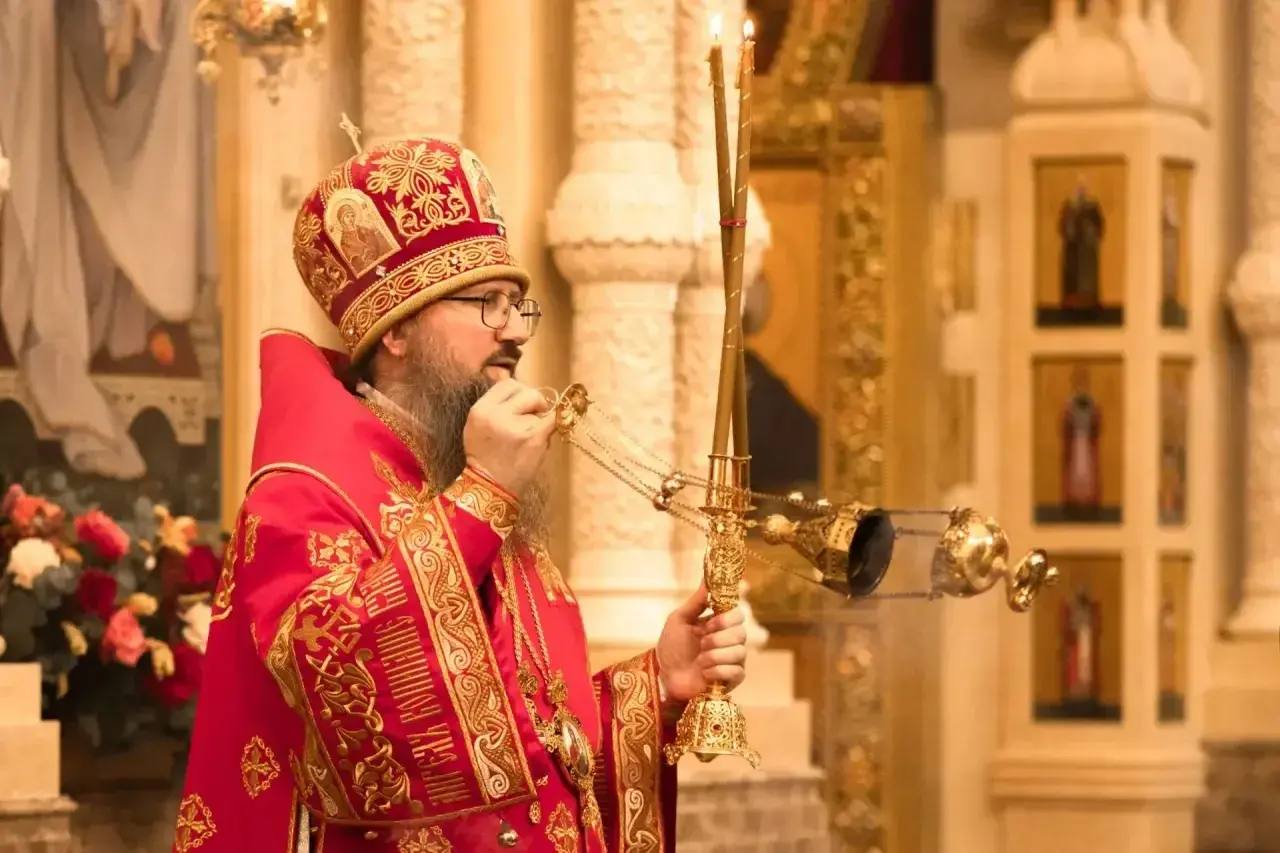 В ночь на Пасху с 11 на 12 апреля во Владивостоке запустят автобусные маршруты в отдаленные районы для доставки горожан на богослужение и обратно