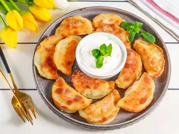 Жареные вареники с творогом – настоящая кулинарная находка