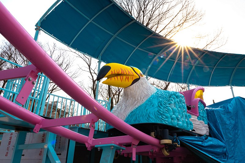 В Минный городок завезли все детские аттракционы В Минный городок завезли все детские аттракционы