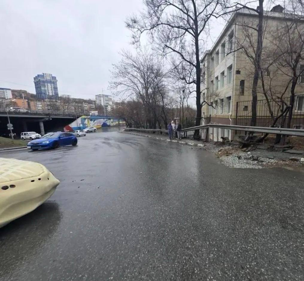 Госавтоинспекция Владивостока устанавливает личность водителя, скрывшегося с места ДТП Госавтоинспекция Владивостока устанавливает личность водителя, скрывшегося с места ДТП