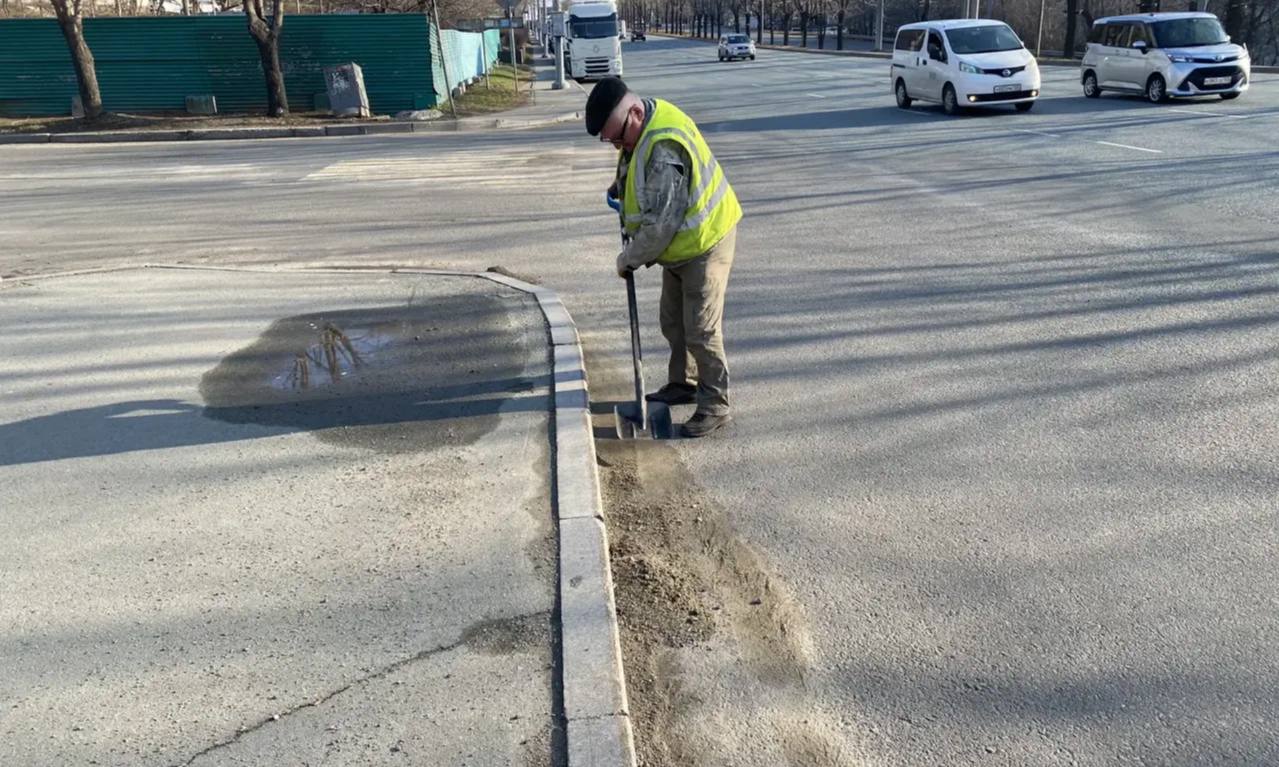 Сегодня во Владивостоке: работы на инженерных сетях и санитарная уборка Сегодня во Владивостоке: работы на инженерных сетях и санитарная уборка