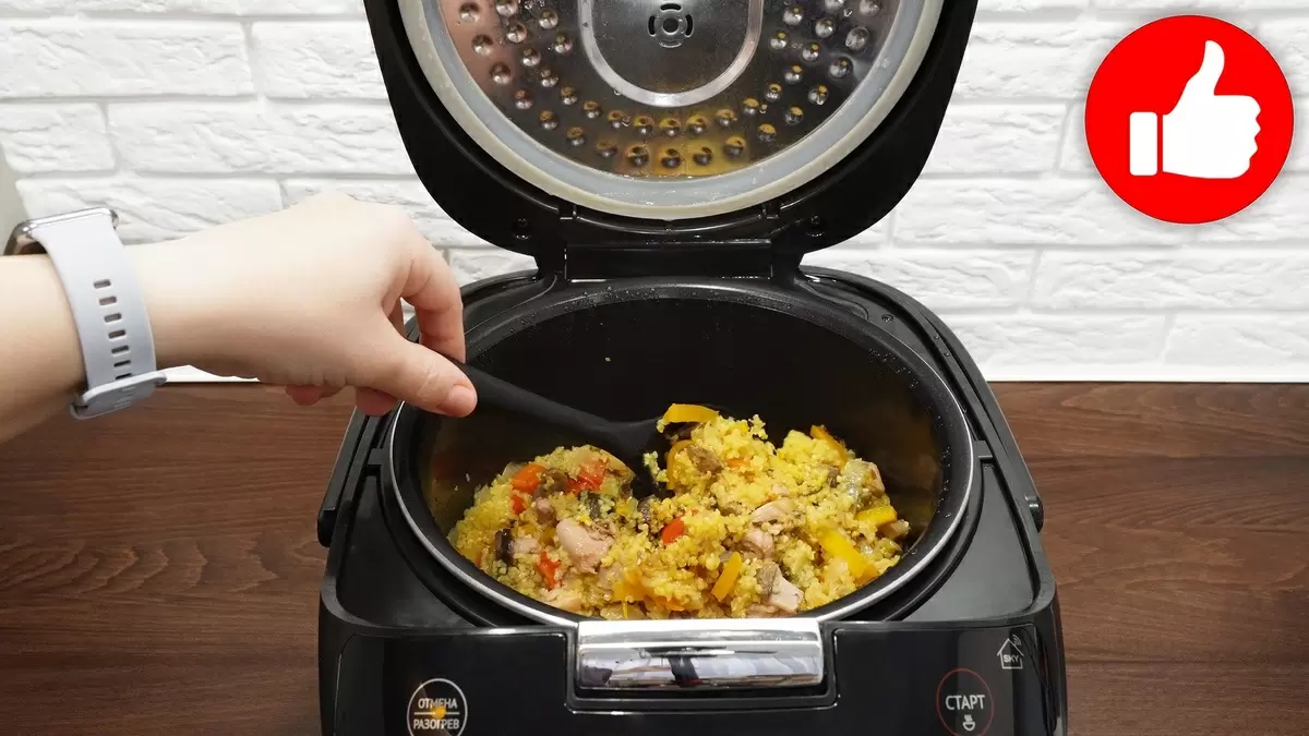 Нетрадиционный рецепт кукурузной каши с курицей в мультиварке