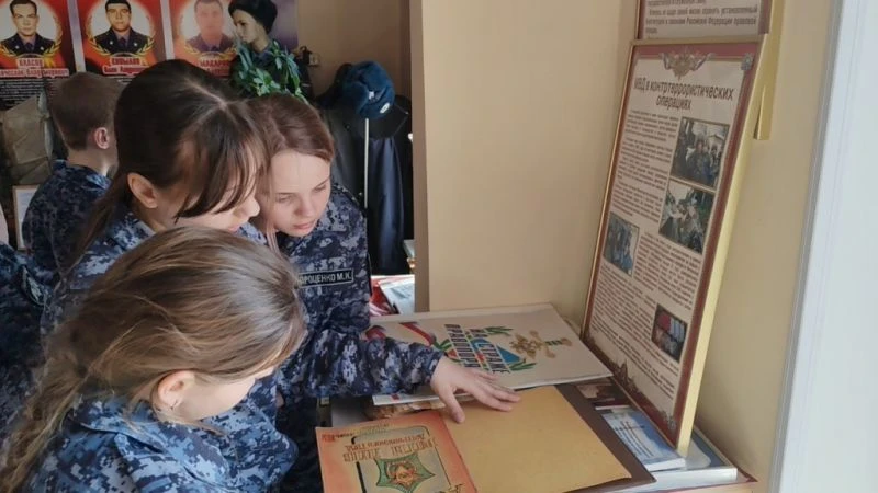 В Артеме Приморского края полицейские и ветераны органов внутренних дел проводят акцию «Герои среди нас»