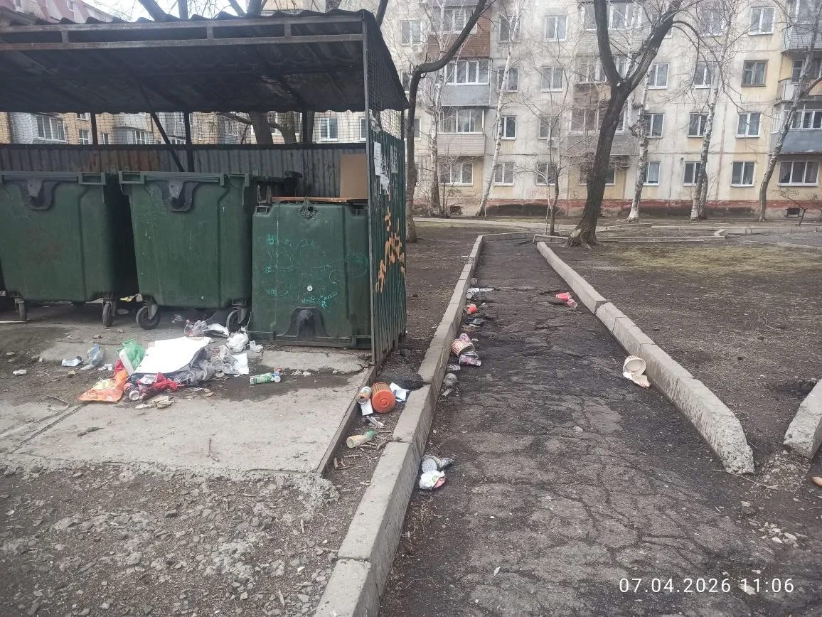 На страже чистоты: в Уссурийске проверяют правила содержания территорий На страже чистоты: в Уссурийске проверяют правила содержания территорий