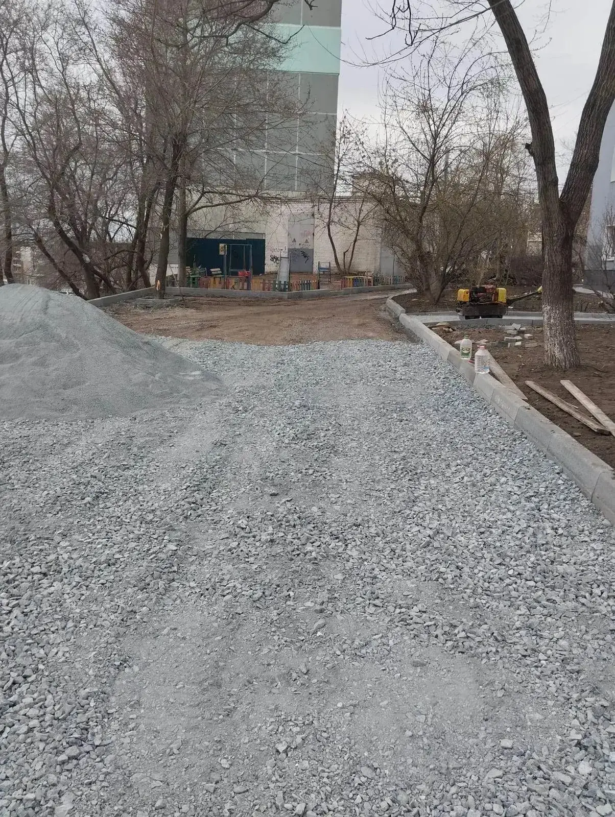 Константин Шестаков: Приступили к ремонту семи дворов Константин Шестаков: Приступили к ремонту семи дворов