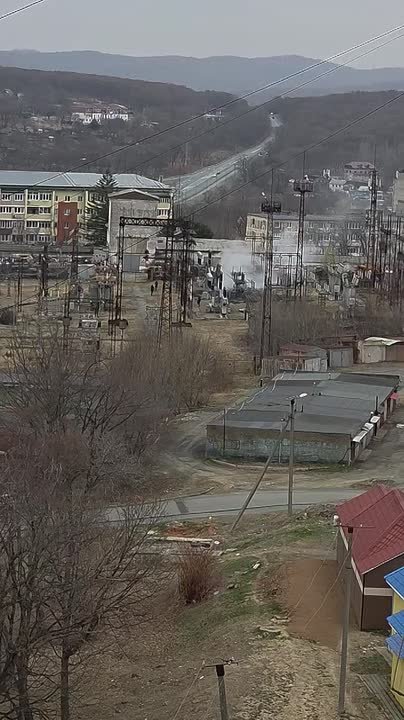 Жители Фокино утром остались без света из-за поломки оборудования на подстанции