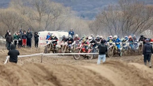 В Приморье стартовал сезон мотоспорта — первый этап чемпионата края по эндуро прошёл в Раздольном