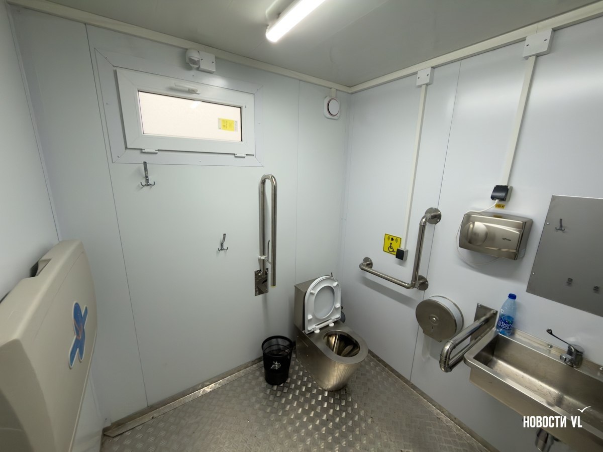 В Покровском парке Владивостока установили бесплатный туалет В Покровском парке Владивостока установили бесплатный туалет