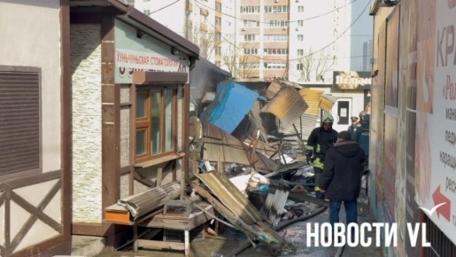 По данным МЧС, вызов поступил в 08:12, уже через 3 минуты сотрудники были на месте