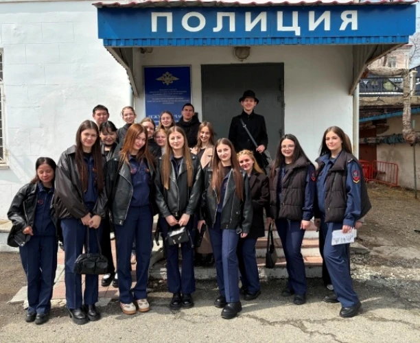 Во Владивостоке транспортные полицейские организовали для студентов комплекс увлекательных экскурсий Во Владивостоке транспортные полицейские организовали для студентов комплекс увлекательных экскурсий