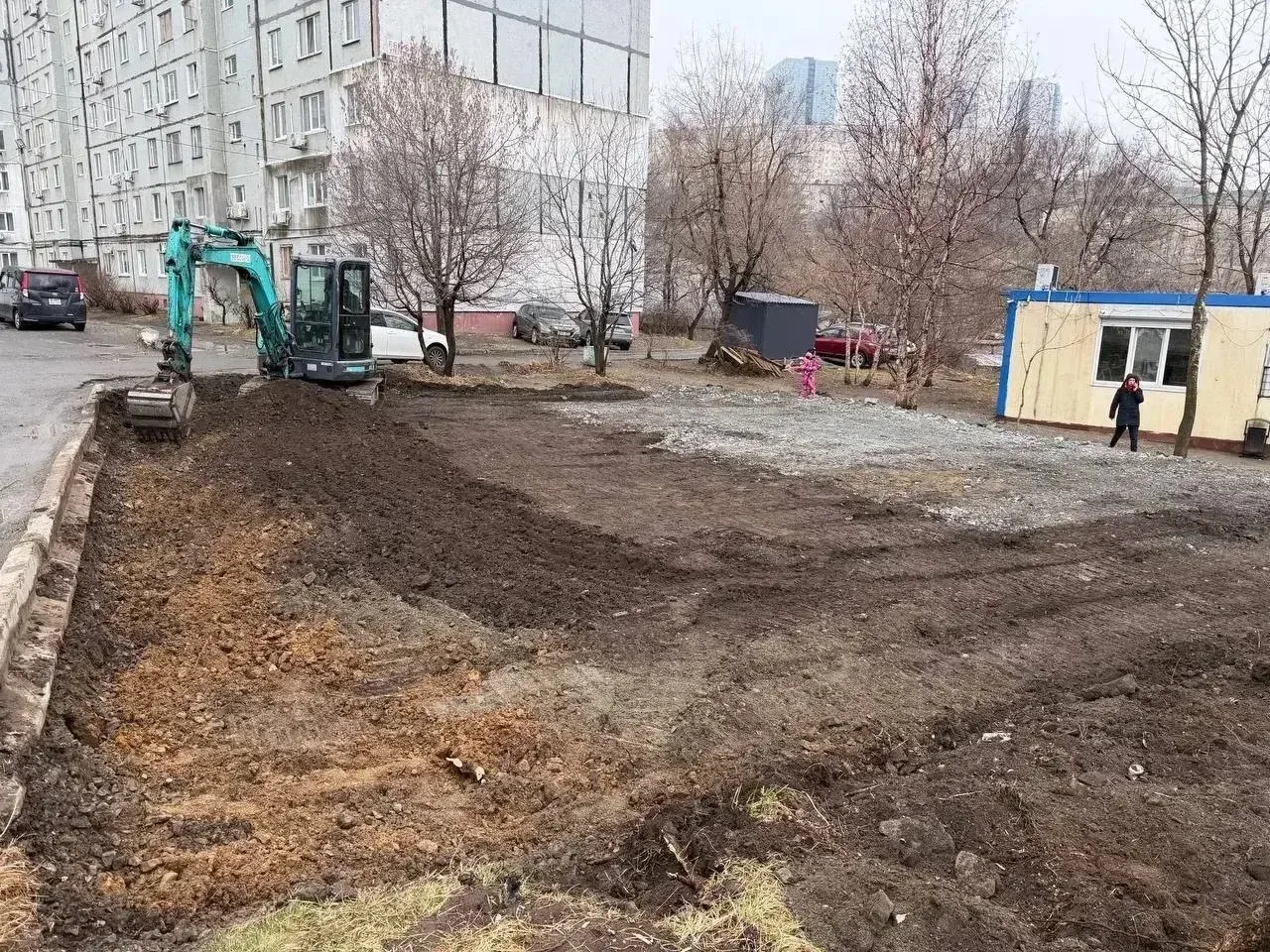 Константин Шестаков: Новая спортивная площадка появится для жителей Змеинки во дворе дома №10 на улице Зои Космодемьянской Константин Шестаков: Новая спортивная площадка появится для жителей Змеинки во дворе дома №10 на улице Зои Космодемьянской