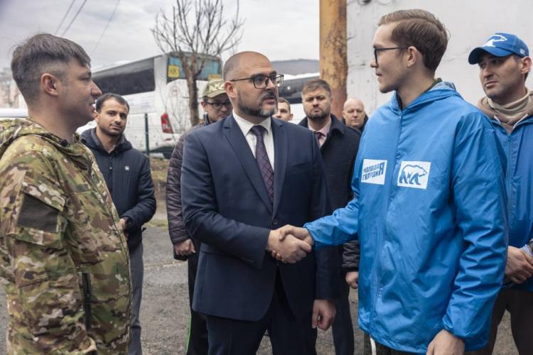 Во Владивостоке сформировали и отправили крупную партию гуманитарной помощи для участников СВО