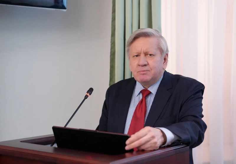 Председатель Общественного совета при УМВД Приморья Владимир Ушаков избран в Общественную палату Приморского края Председатель Общественного совета при УМВД Приморья Владимир Ушаков избран в Общественную палату Приморского края