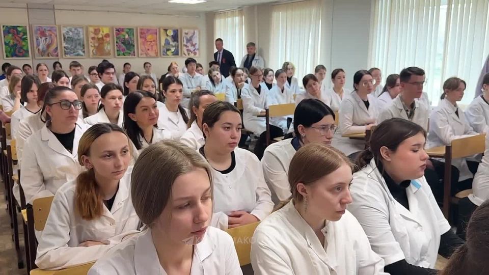 Олег Кожемяко: 216 молодых студентов выпустит в этом году Лесозаводский филиал Владивостокского базового медицинского колледжа.